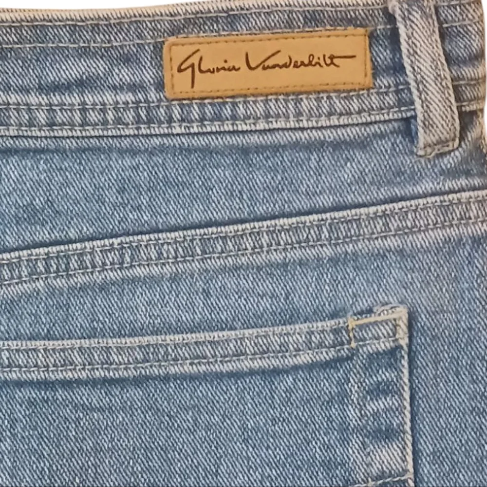 Gloria Vanderbilt Blue Jean Shorts High-Waisted Casual - Picture 3 of 4